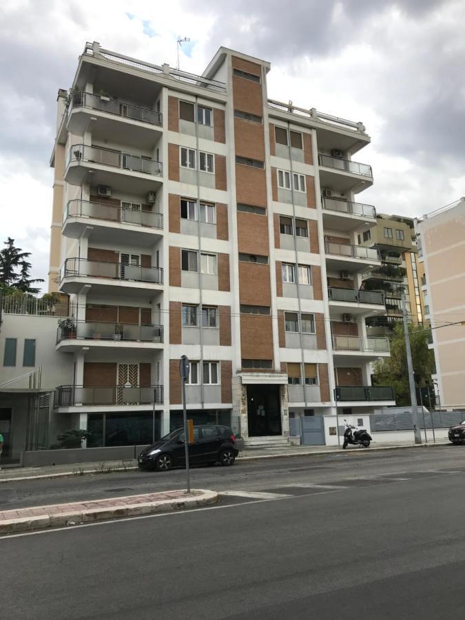B&B Parco 2 Giugno Bari Eksteriør bilde
